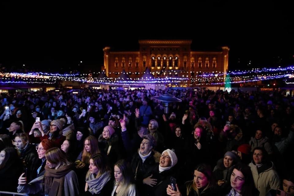 La Vita E Bella Sarajevo Bagian luar foto